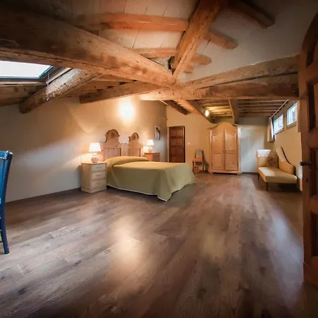 Poloturisticoumbria Castello Trasimeno فيلة *